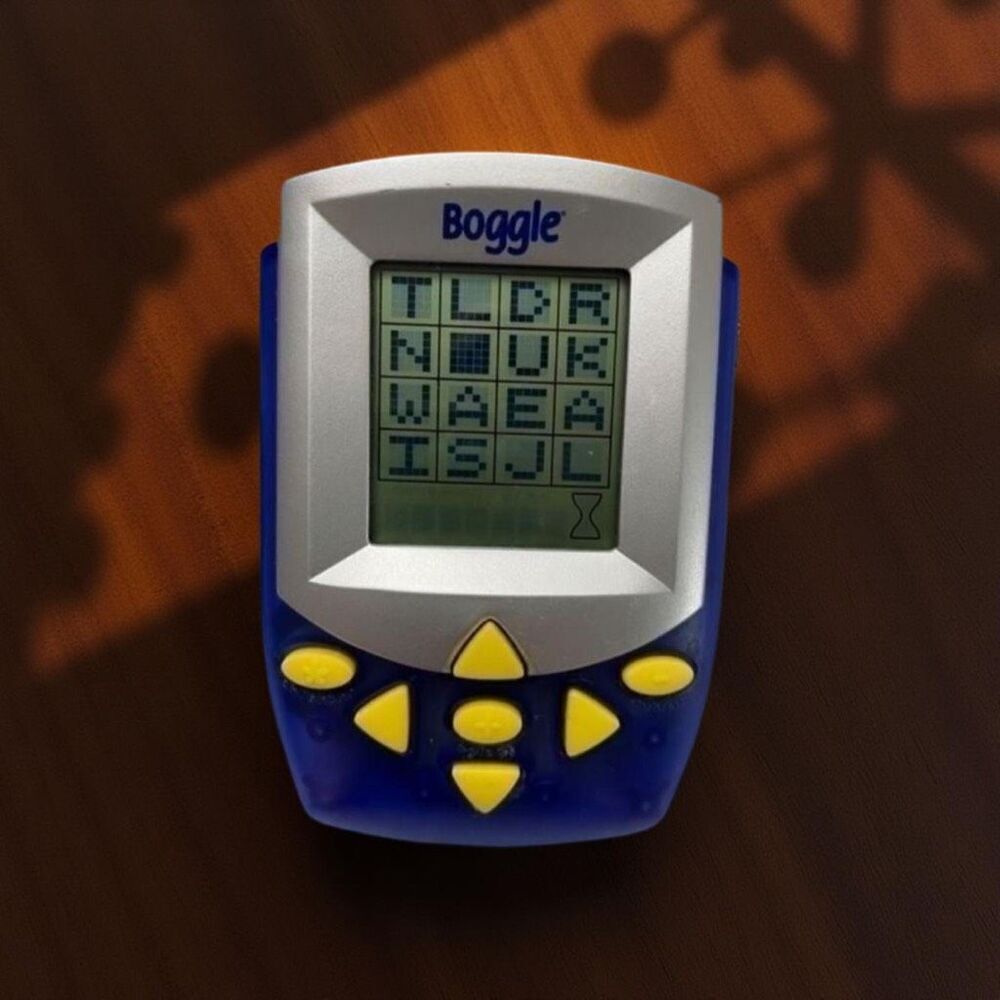 HASBRO Parker Brothers Electronic Hand Held Boggle 2002 *WORKS* B13